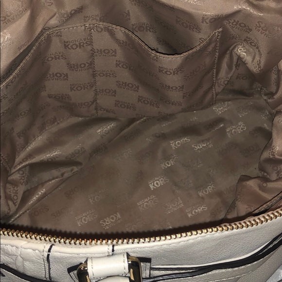 Cream Leather MK Handbag - Picture 3 of 4